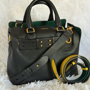 💖💖 Auth Burberry Black Pebbled Leather Satchel with black and yellow belt